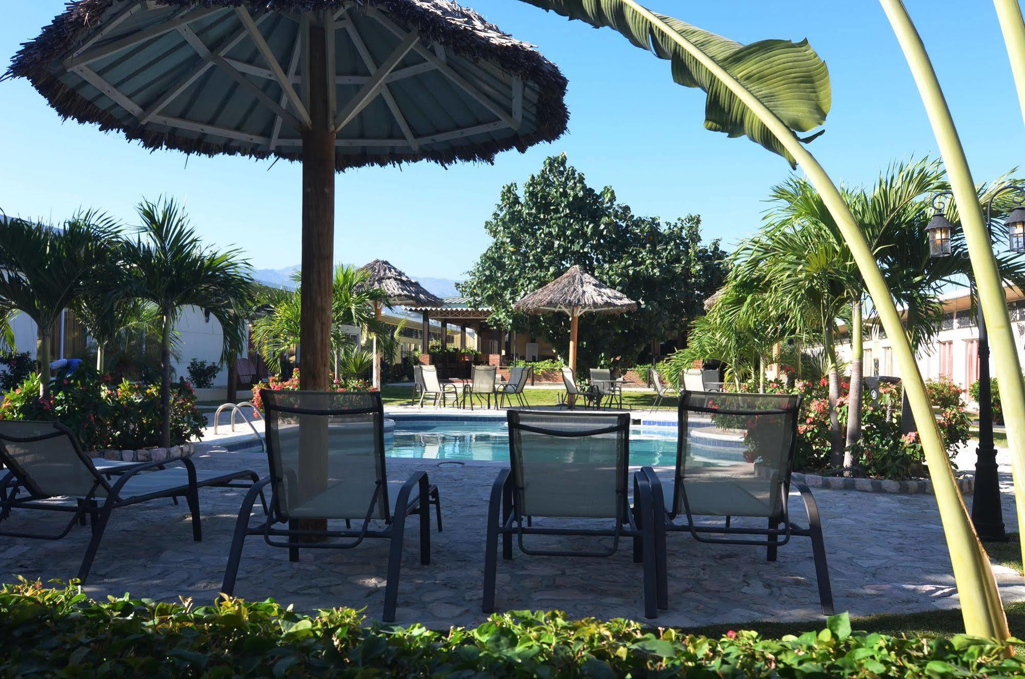 Executive Villas Port-au-Prince Bagian luar foto